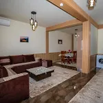 بيت ضيافة Xhuli 3*