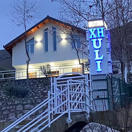 Πανσιόν Xhuli 3*