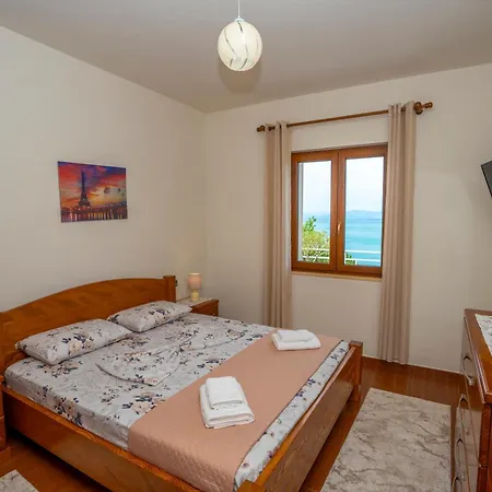 Xhuli 3* Široka