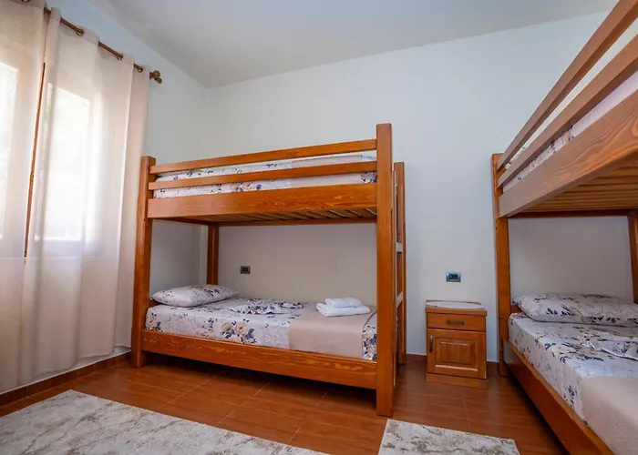 Xhuli Guest house 3*